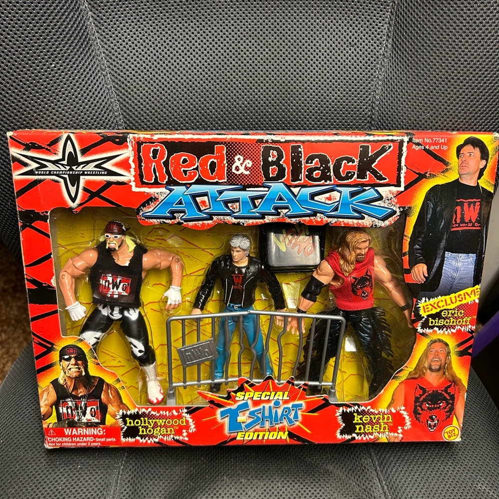 WCW toybiz 3 pack - red & black attack: Hulk Hogan, Kevin Nash & Eric Bishoff